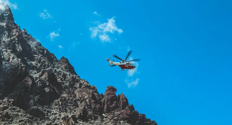 Everest helicopter tour – a luxurious adventure. - 雷速